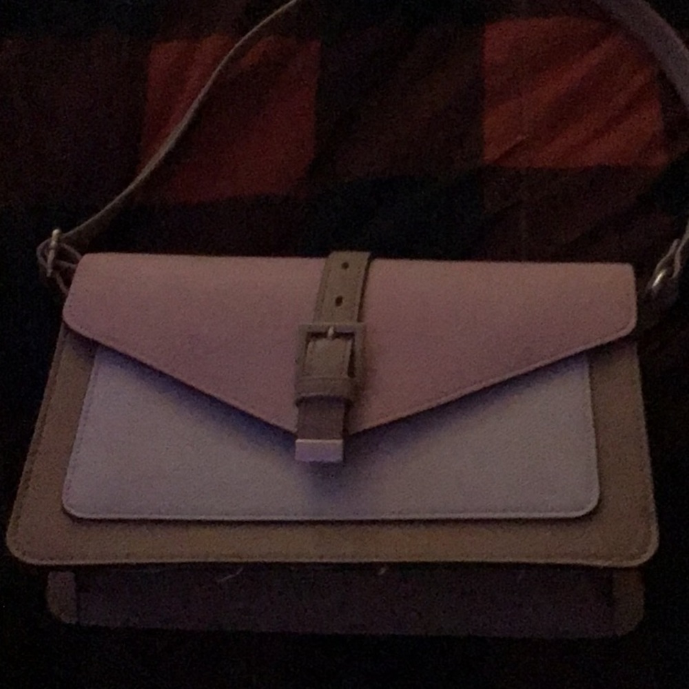 Time and true woman’s Lori front flap bag